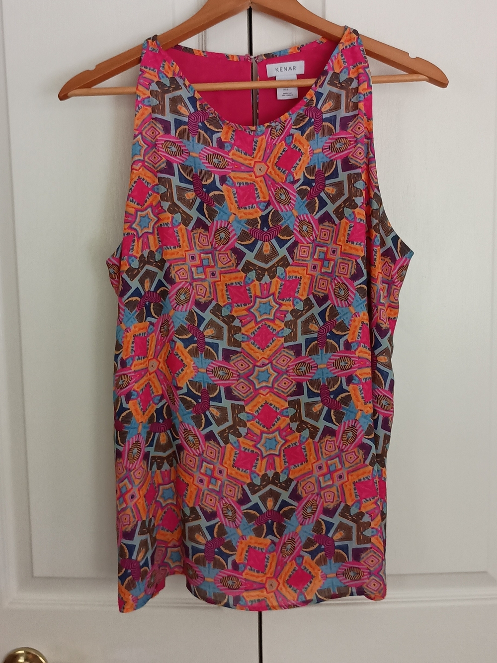 Kenar Bright Geometric Sleeveless Top - Pink & Orange